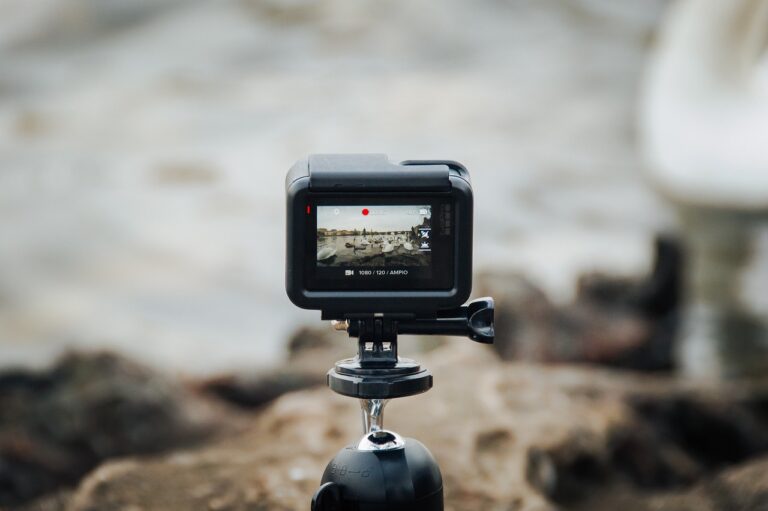 The 7 Best Travel Cameras for Vacation Photography in 2025