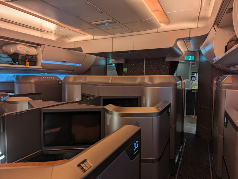 Best Business Class Flights for the Price of Economy: How to Book Like a Pro