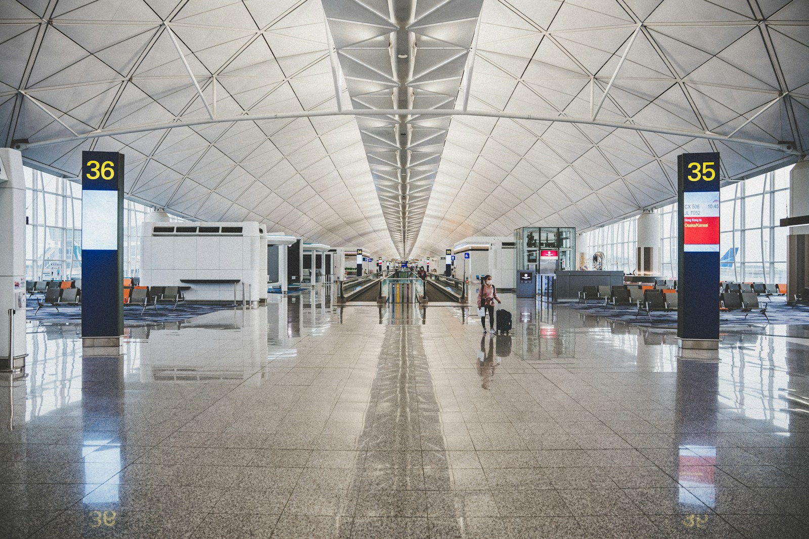 Airport terminal map showing locations of TSA PreCheck and security lanes